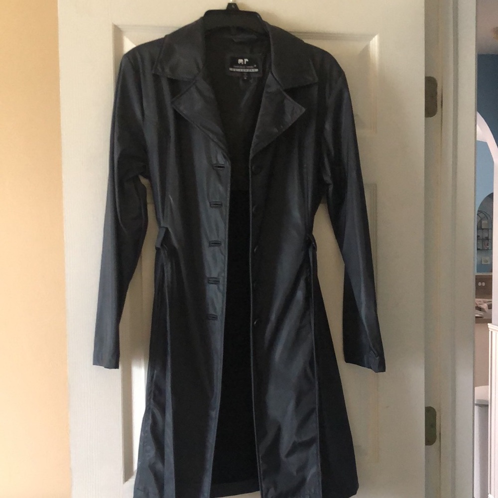 Jacket - Picture 3 of 4
